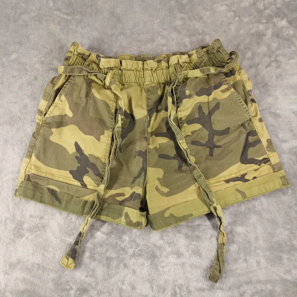 Sanctuary Standard Surplus Camo Utility Shorts Size 29 Green Military - Picture 2 of 16